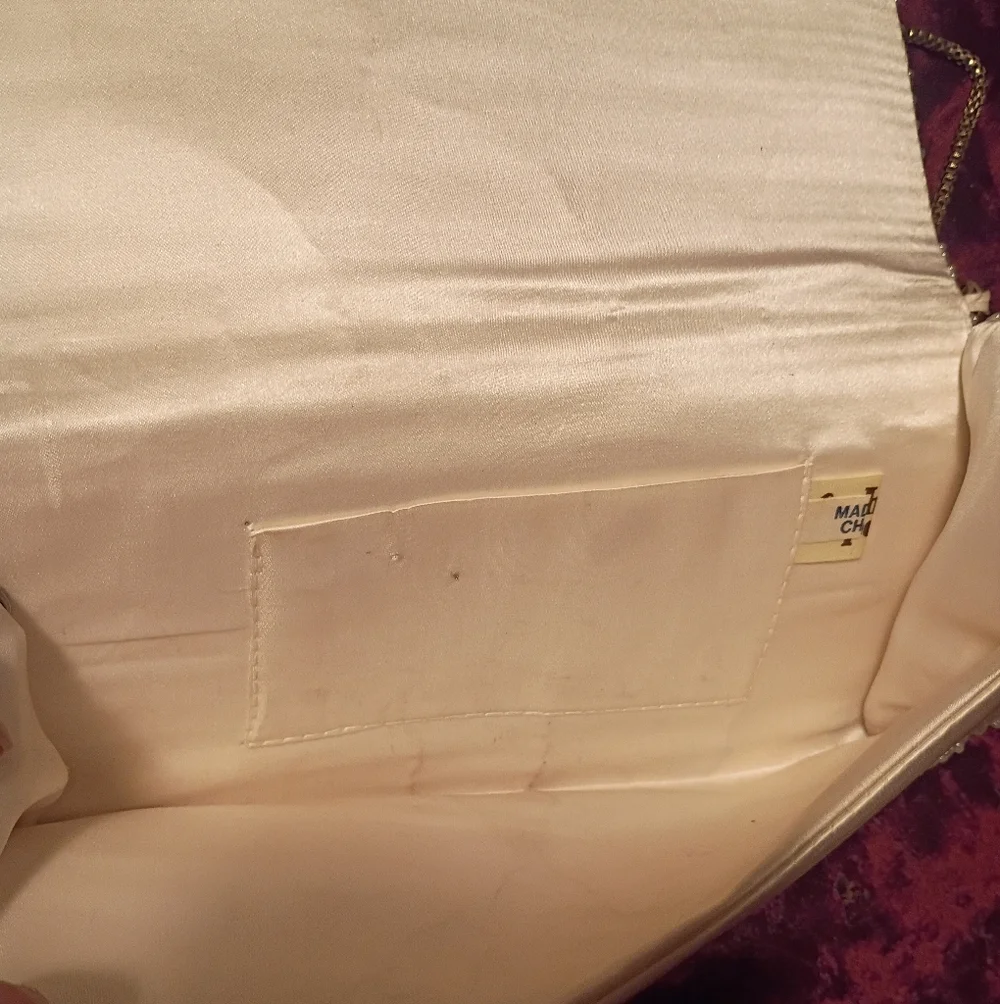 Vintage 1980s Elegant Cream Beaded Clutch - Picture 5 of 7